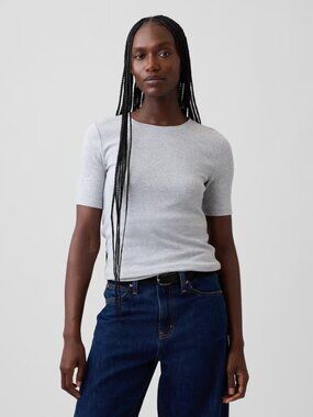 Gap Modern Crewneck T-shirt, small